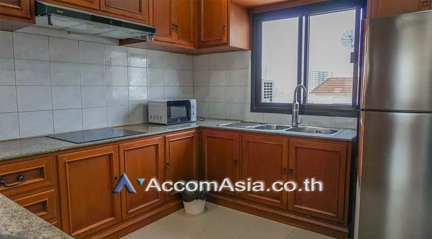 unit 4 Bedrooms  Apartment For Rent in Sukhumvit, Bangkok  near BTS Thong Lo (AA27191)