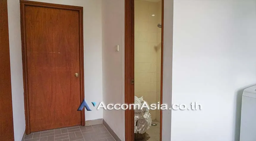 12  4 br Apartment For Rent in Sukhumvit ,Bangkok BTS Thong Lo at Boutique Apartment AA27192