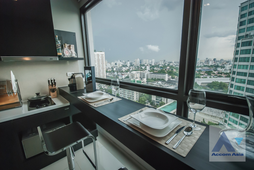 4  1 br Condominium for rent and sale in Sukhumvit ,Bangkok BTS Phra khanong at Rhythm Sukhumvit 44/1   AA27238