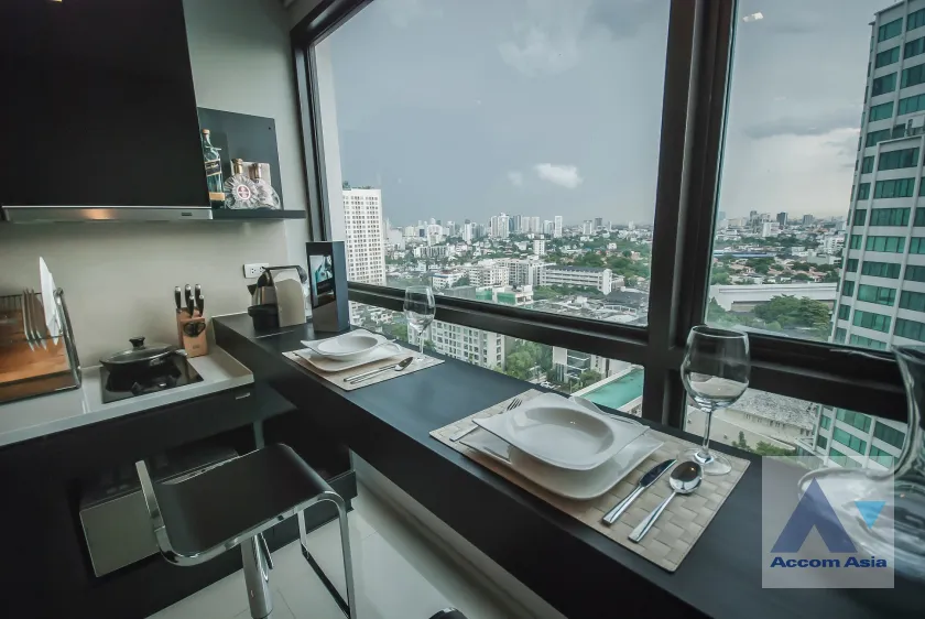 unit 1 Bedroom  Condominium For Rent & Sale in Sukhumvit, Bangkok  near BTS Phra khanong (AA27238)