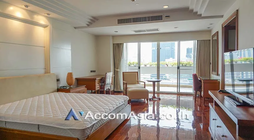 8  3 br Apartment For Rent in Sukhumvit ,Bangkok BTS Nana at Fully Furnished Apartment, Only 2 mins walk to BTS AA27247
