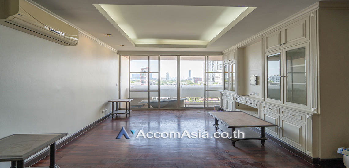 unitBig Balcony |  3 Bedrooms  Condominium For Rent & Sale in Sukhumvit, Bangkok  near BTS Nana (AA27249)