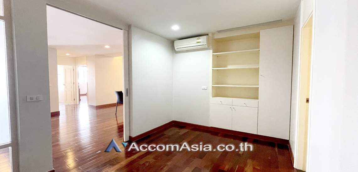 6  3 br Condominium for rent and sale in Sukhumvit ,Bangkok BTS Nana at Newton Tower AA27250
