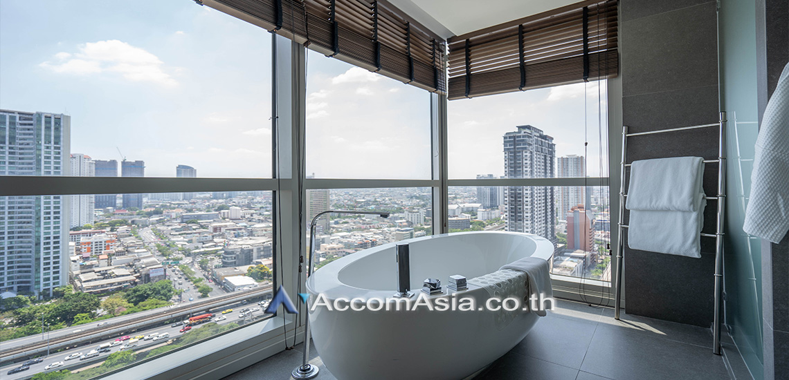8  2 br Apartment For Rent in Charoen Nakhon ,Bangkok BTS Krung Thon Buri at The luxurious lifestyle AA27292