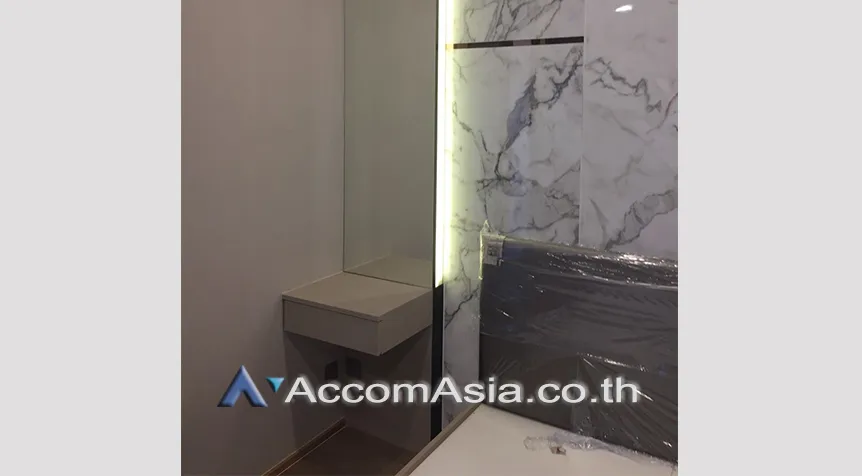 unit 1 Bedroom  Condominium For Rent & Sale in Silom, Bangkok  near MRT Sam Yan (AA27300)