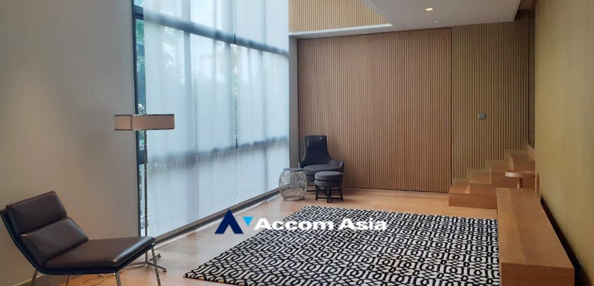 unit 3 Bedrooms  House For Rent in Ratchadaphisek, Bangkok  near MRT Thailand Cultural Center (AA27311)