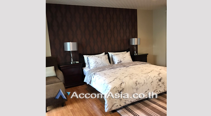 5  3 br Condominium For Rent in Silom ,Bangkok BTS Chong Nonsi at Pearl Garden AA27313