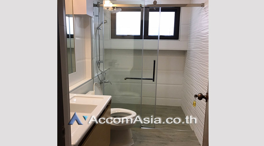 12  3 br Condominium For Rent in Silom ,Bangkok BTS Chong Nonsi at Pearl Garden AA27313