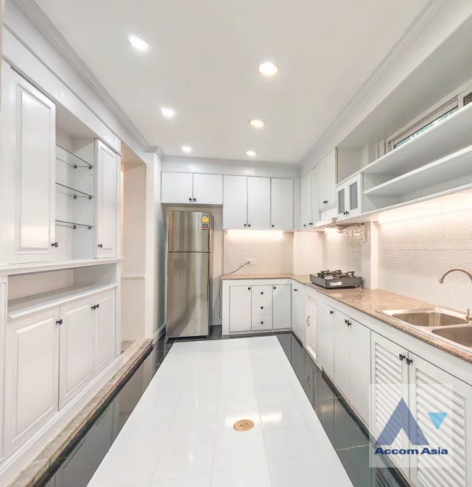 5  6 br House for rent and sale in Sathorn ,Bangkok BTS Chong Nonsi AA27315
