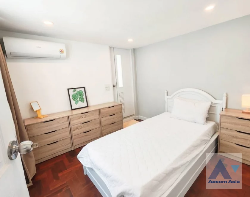 11  6 br House for rent and sale in Sathorn ,Bangkok BTS Chong Nonsi AA27315