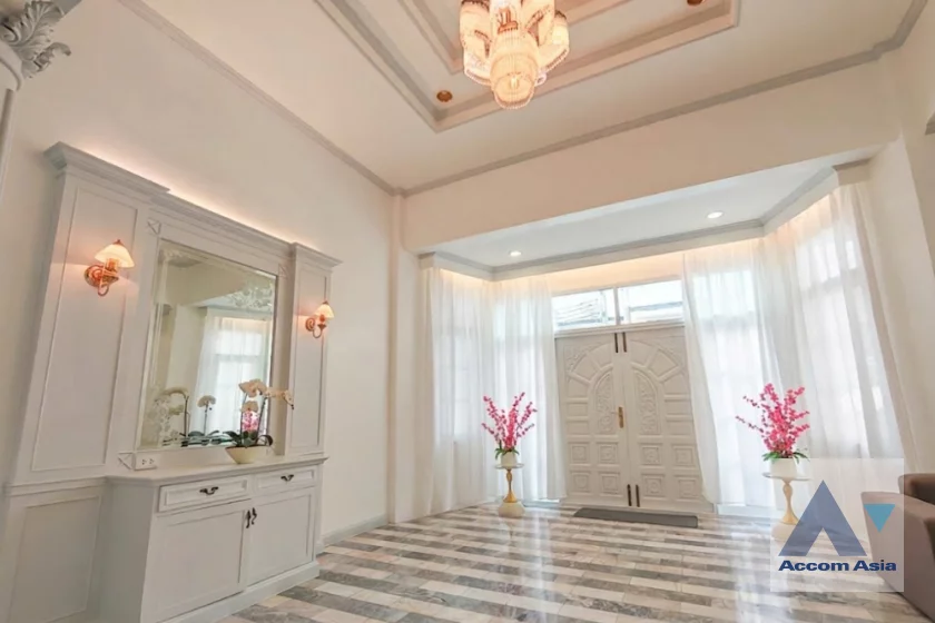 Home Office, Newly renovated, Pet friendly house for rent in Sathorn, Bangkok Code AA27315