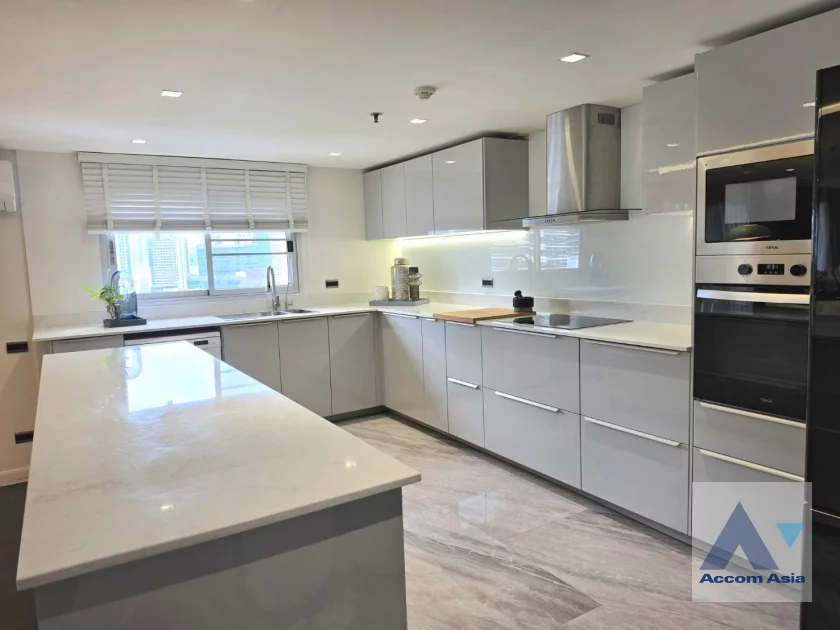 7  3 br Condominium For Rent in Sathorn ,Bangkok BTS Sala Daeng - MRT Lumphini at Sathorn Park Place AA27323