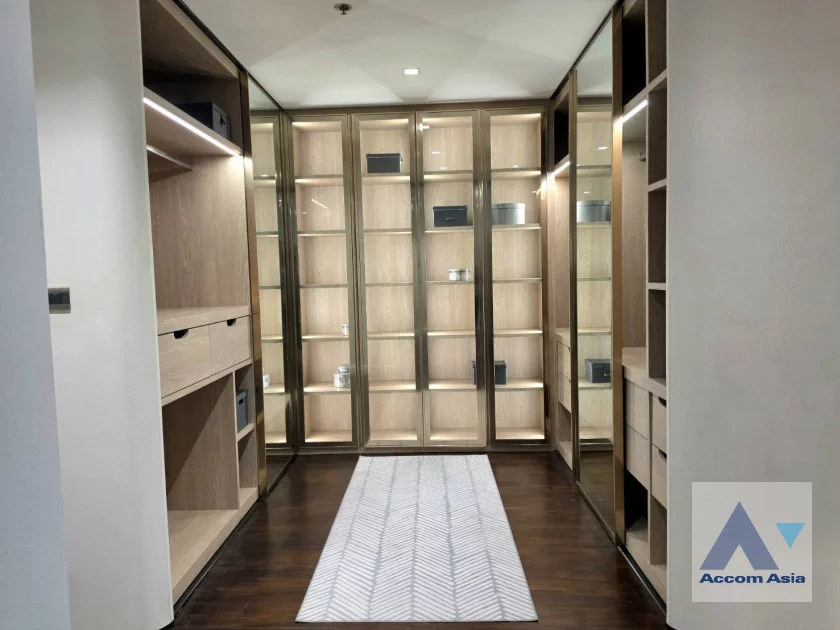 12  3 br Condominium For Rent in Sathorn ,Bangkok BTS Sala Daeng - MRT Lumphini at Sathorn Park Place AA27323