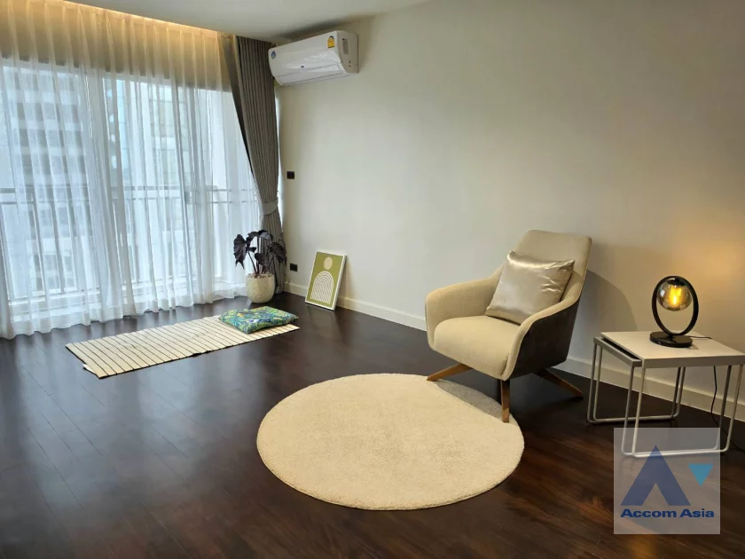 11  3 br Condominium For Rent in Sathorn ,Bangkok BTS Sala Daeng - MRT Lumphini at Sathorn Park Place AA27323