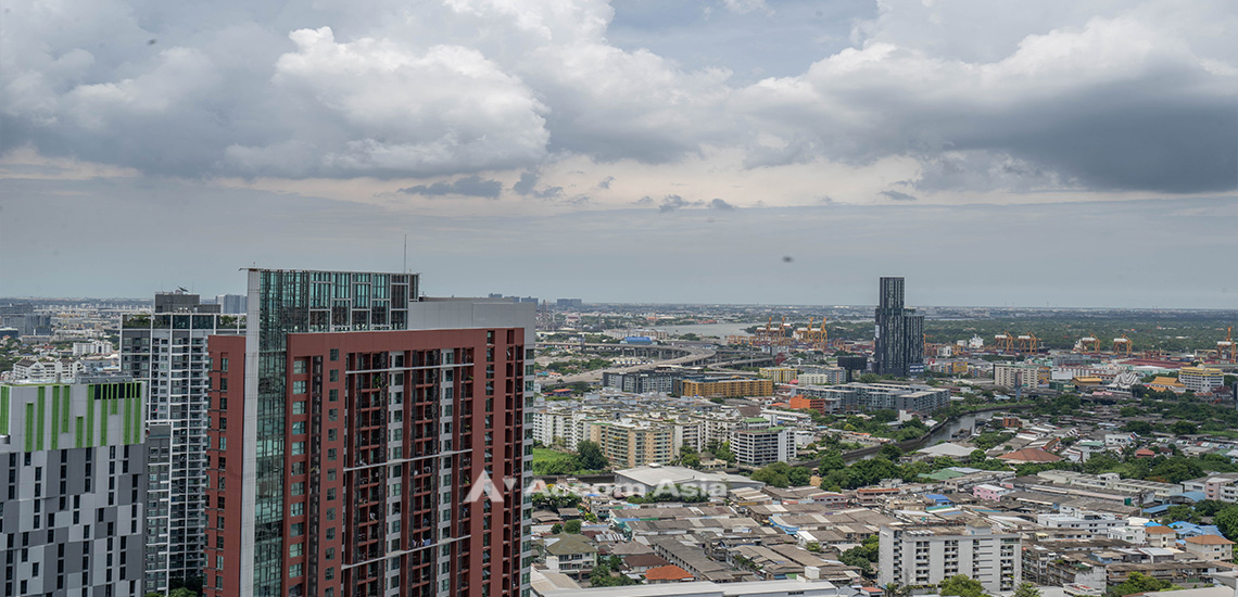 6  2 br Condominium For Sale in Sukhumvit ,Bangkok BTS Phra khanong at Sky Walk Condominium AA27351