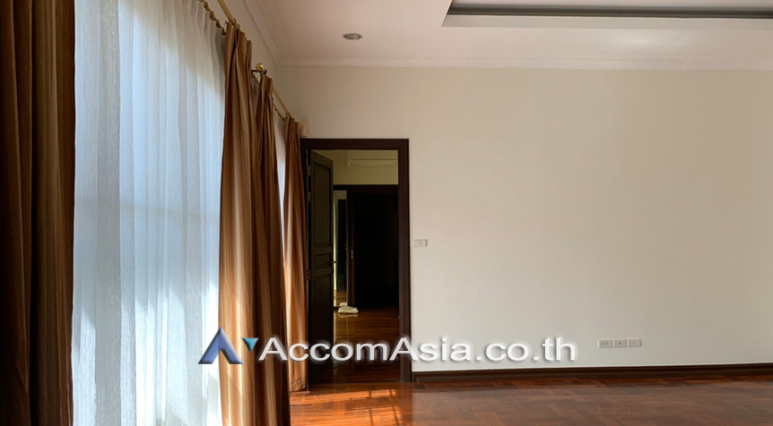  1  4 br House for rent and sale in Sukhumvit ,Bangkok BTS Thong Lo at Exclusive family compound AA27374