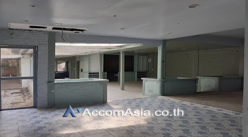  1  3 br House For Rent in Sukhumvit ,Bangkok BTS Thong Lo AA27394
