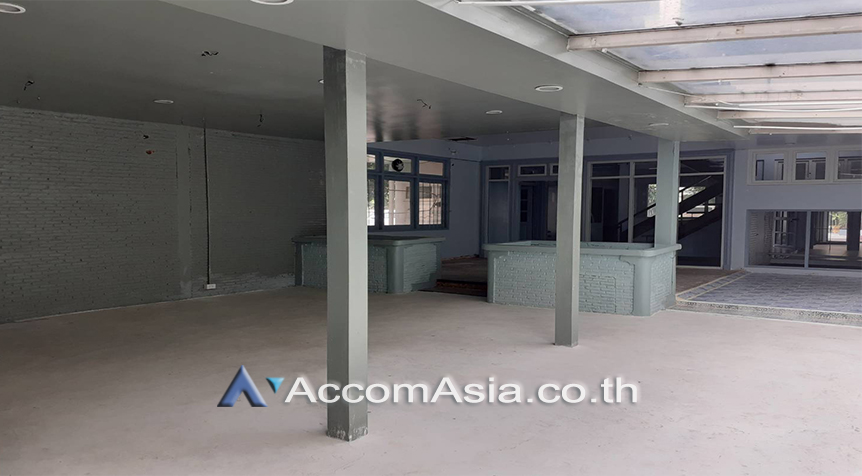 4  3 br House For Rent in Sukhumvit ,Bangkok BTS Thong Lo AA27394