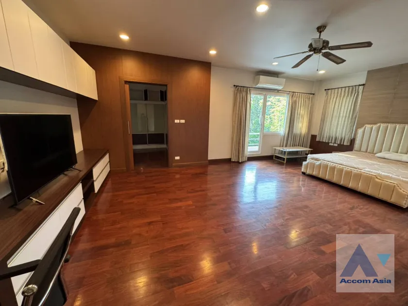 10  5 br House for rent and sale in Pattanakarn ,Bangkok BTS On Nut at Panya Pattanakarn Village AA27405