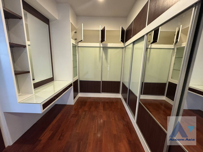 14  5 br House For Rent in Pattanakarn ,Bangkok BTS On Nut at Panya Pattanakarn Village AA27405