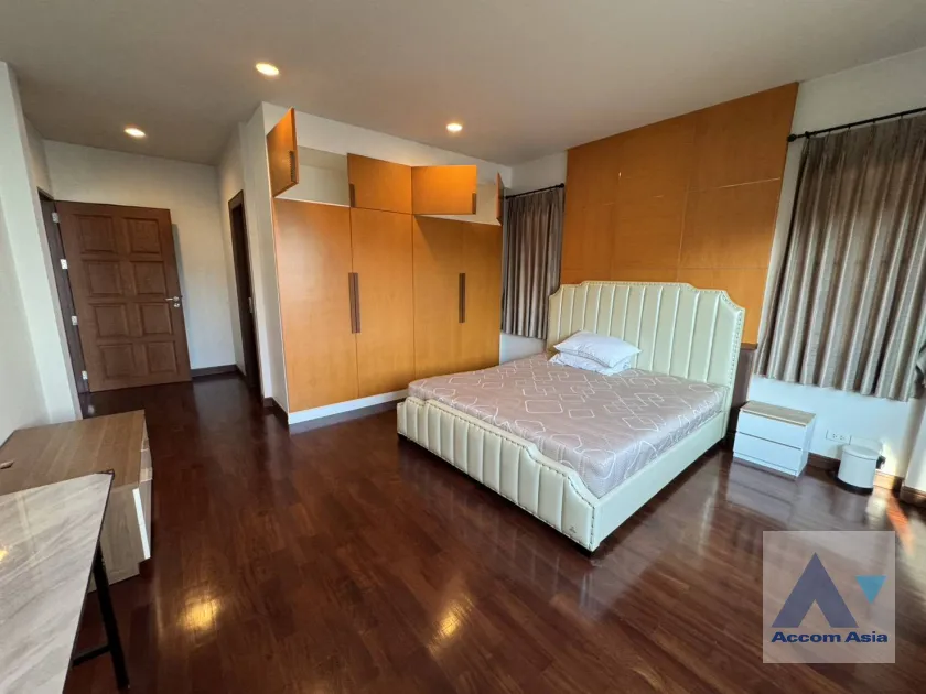 8  5 br House for rent and sale in Pattanakarn ,Bangkok BTS On Nut at Panya Pattanakarn Village AA27405
