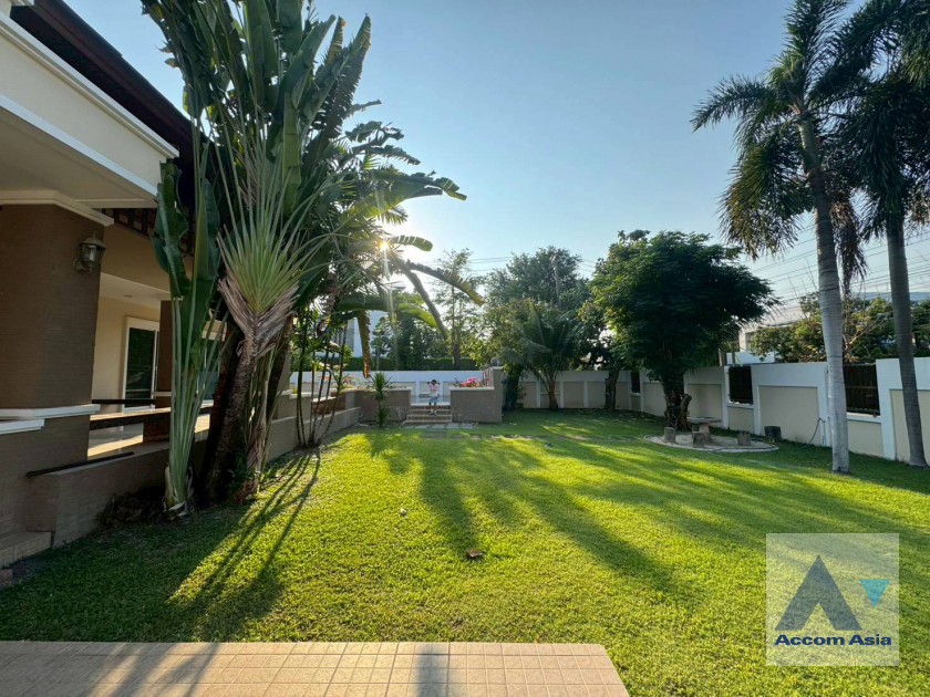 23  5 br House For Rent in Pattanakarn ,Bangkok BTS On Nut at Panya Pattanakarn Village AA27405