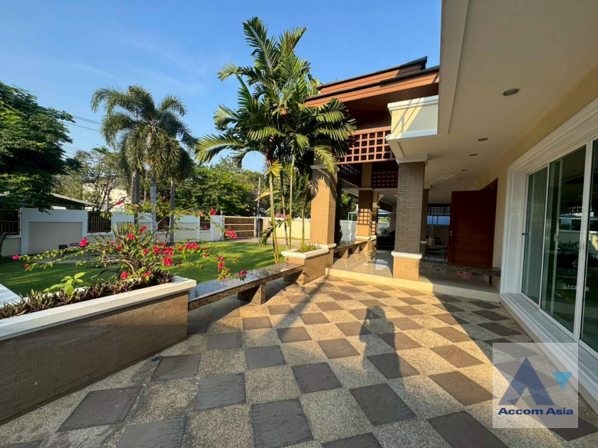26  5 br House For Rent in Pattanakarn ,Bangkok BTS On Nut at Panya Pattanakarn Village AA27405