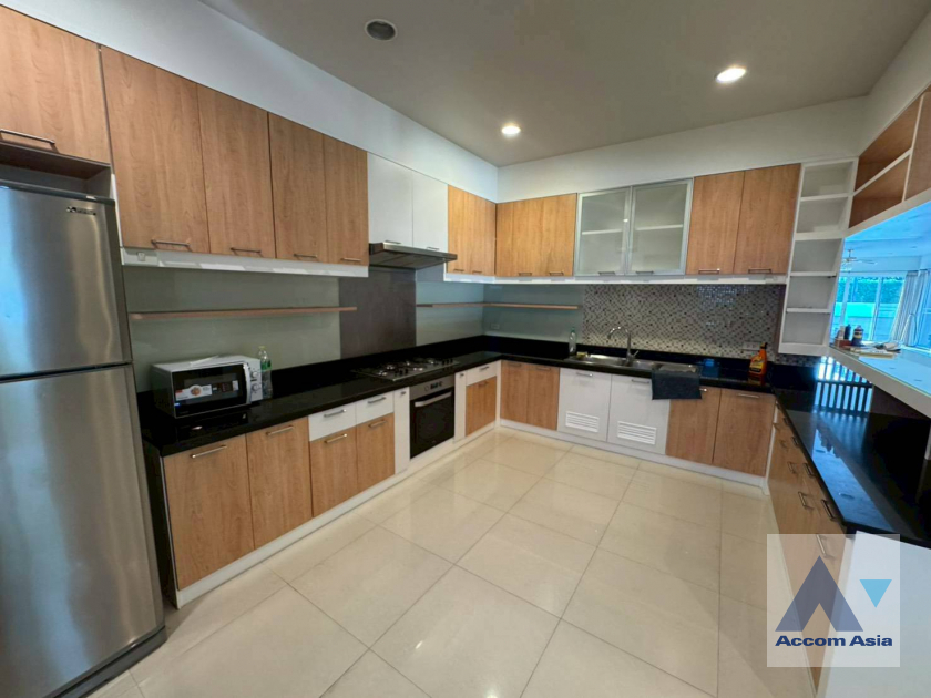 5  5 br House For Rent in Pattanakarn ,Bangkok BTS On Nut at Panya Pattanakarn Village AA27405