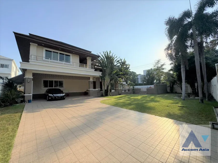  2  5 br House for rent and sale in Pattanakarn ,Bangkok BTS On Nut at Panya Pattanakarn Village AA27405