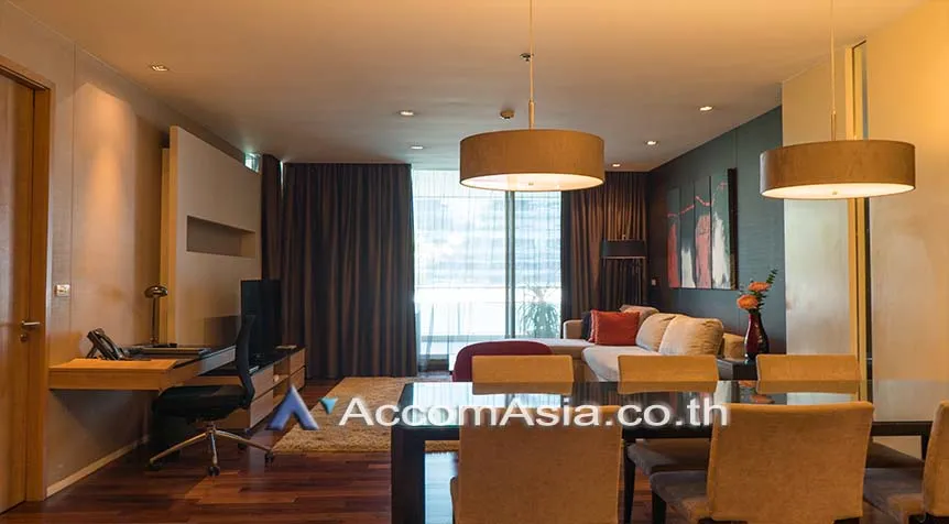unit 3 Bedrooms  Apartment For Rent in Sukhumvit, Bangkok  near BTS Thong Lo (AA27429)