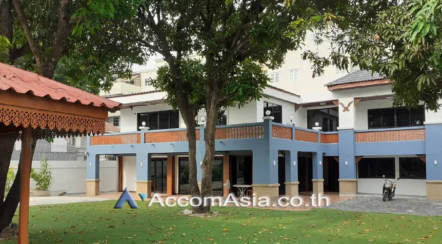 unitGarden, Home Office |  6 Bedrooms  House For Rent in Sathorn, Bangkok  near MRT Khlong Toei (AA27440)