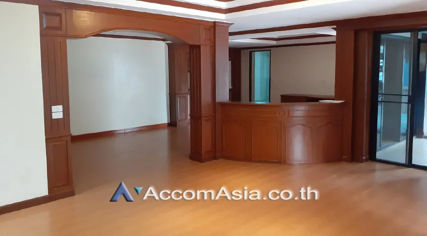 unitGarden, Home Office |  6 Bedrooms  House For Rent in Sathorn, Bangkok  near MRT Khlong Toei (AA27440)