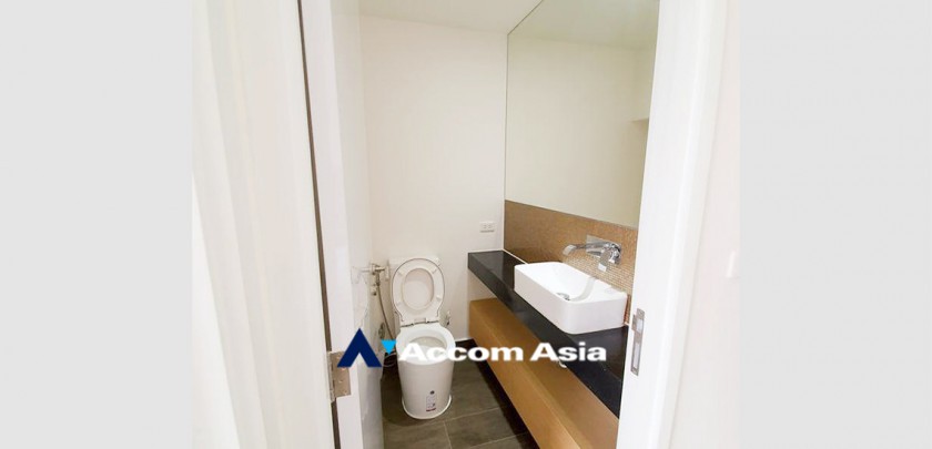 8  2 br Condominium For Rent in Sukhumvit ,Bangkok BTS Ekkamai at The Lofts Ekkamai  AA27571