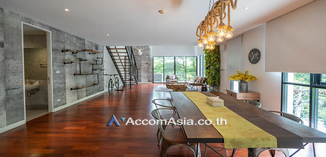 unitDuplex Condo |  3 Bedrooms  Apartment For Rent in Ploenchit, Bangkok  near BTS Chitlom - MRT Lumphini (AA27586)