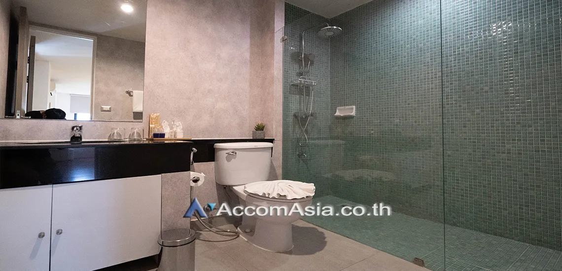 8  3 br Apartment For Rent in Ploenchit ,Bangkok BTS Chidlom - MRT Lumphini at Low-Rise Cozy Apartment, 5 mins walk to Lumpini park AA27586