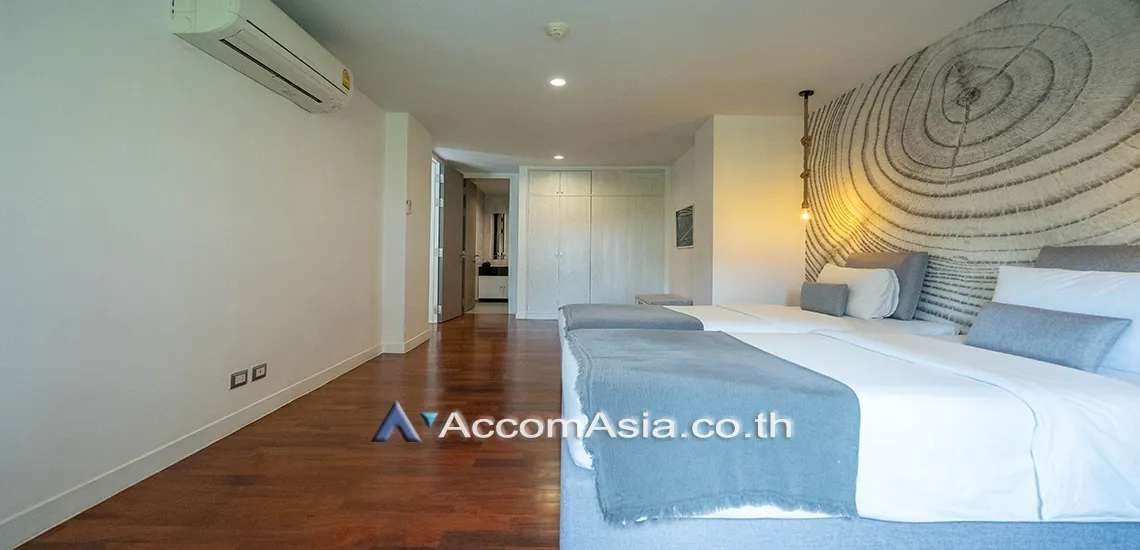 12  3 br Apartment For Rent in Ploenchit ,Bangkok BTS Chitlom - MRT Lumphini at Low-Rise Cozy Apartment, 5 mins walk to Lumpini park AA27586