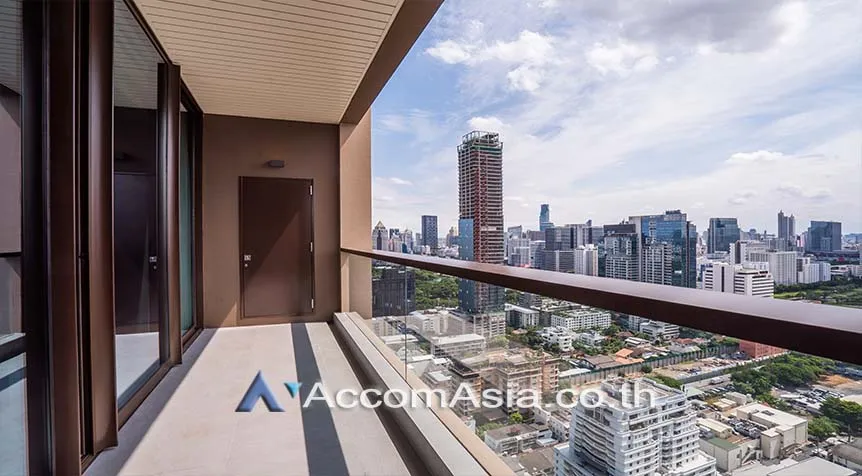 unitPet friendly |  3 Bedrooms  Apartment For Rent in Ploenchit, Bangkok  near BTS Ratchadamri (AA27604)