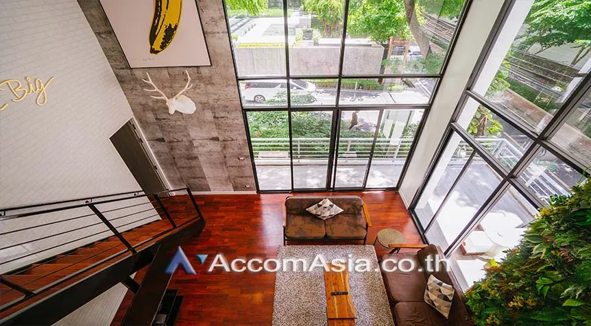 4  3 br Apartment For Rent in Ploenchit ,Bangkok BTS Chidlom - MRT Lumphini at Low-Rise Cozy Apartment, 5 mins walk to Lumpini park AA27607