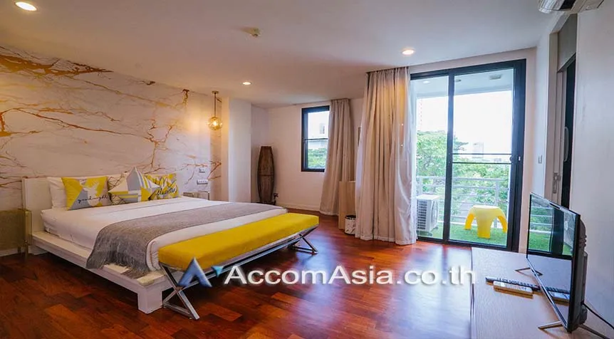 23  6 br Apartment For Rent in Ploenchit ,Bangkok BTS Chitlom - MRT Lumphini at Low-Rise Cozy Apartment, 5 mins walk to Lumpini park AA27609