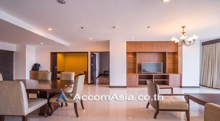 unit 3 Bedrooms  Apartment For Rent & Sale in Sukhumvit, Bangkok  near BTS Ekkamai (AA27660)