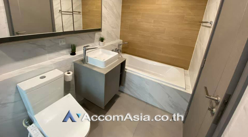 4  2 br Condominium For Sale in Sukhumvit ,Bangkok BTS Ekkamai at Taka Haus Ekkamai 12 AA27707