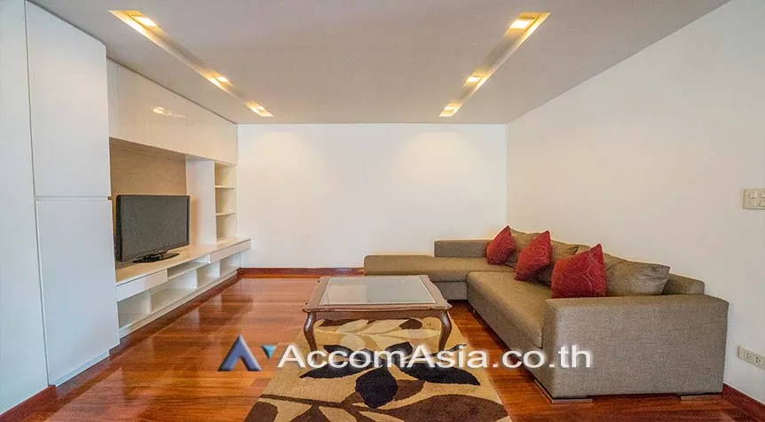 unit 3 Bedrooms  Condominium For Rent in Sukhumvit, Bangkok  near BTS Phrom Phong (AA27717)