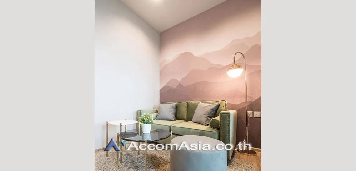 unit 1 Bedroom  Condominium For Rent & Sale in Phaholyothin, Bangkok  near BTS Mo-Chit (AA27725)
