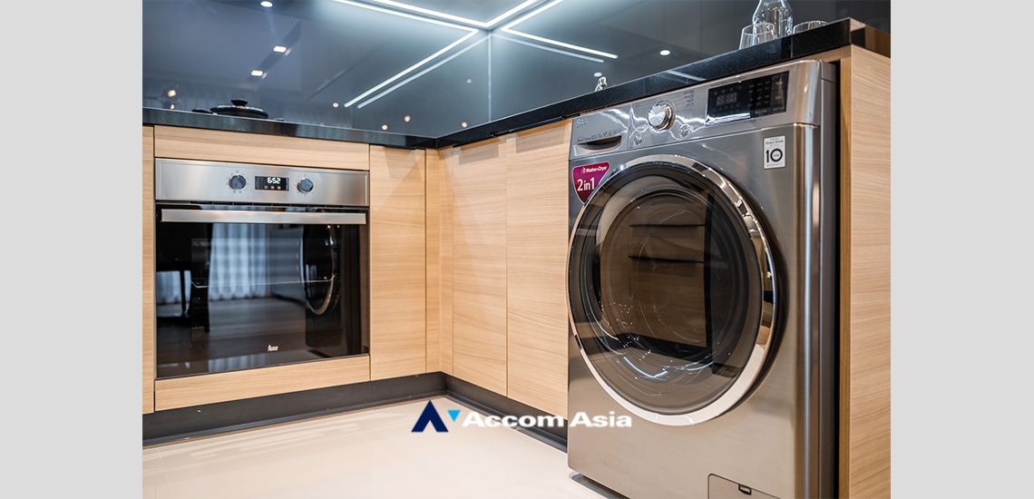 5  1 br Apartment For Rent in Sukhumvit ,Bangkok BTS Ekkamai at Luxury apartment AA27768