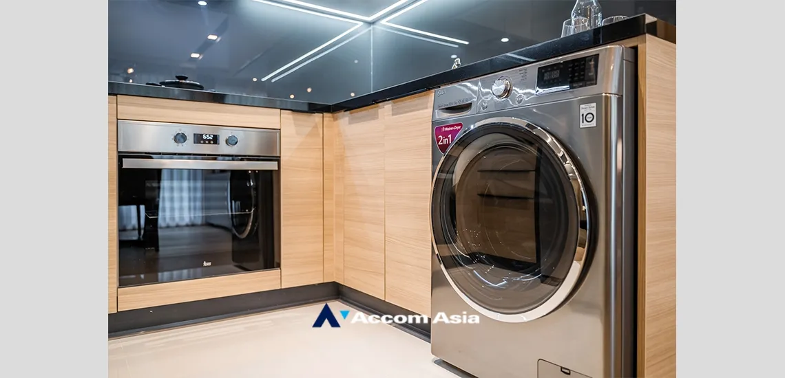 5  1 br Apartment For Rent in Sukhumvit ,Bangkok BTS Ekkamai at Luxury apartment AA27768