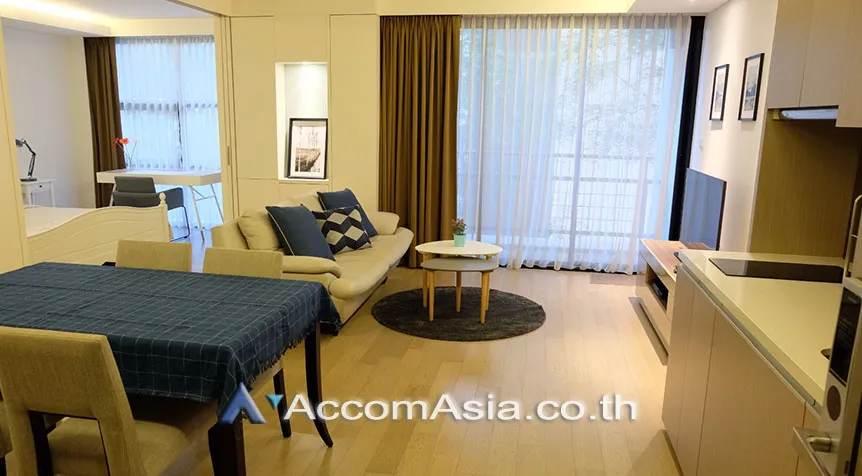 unit 1 Bedroom  Condominium For Rent in Sukhumvit, Bangkok  near BTS Ekkamai (AA27786)
