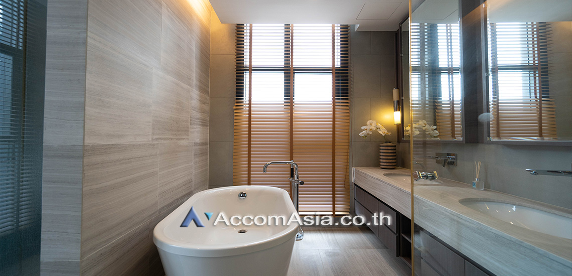 8  2 br Condominium for rent and sale in Silom ,Bangkok BTS Surasak at The Diplomat Sathorn AA27794