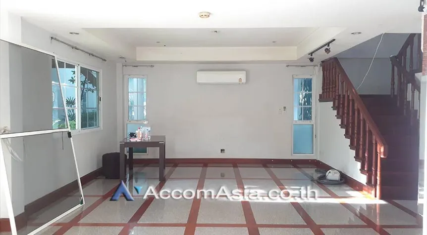 14  3 br House For Rent in Sukhumvit ,Bangkok BTS Ekkamai at House in Compound AA27862