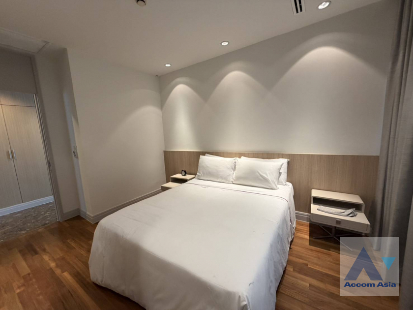 10  3 br Apartment For Rent in Ploenchit ,Bangkok BTS Ploenchit at Elegance and Traditional Luxury AA27866