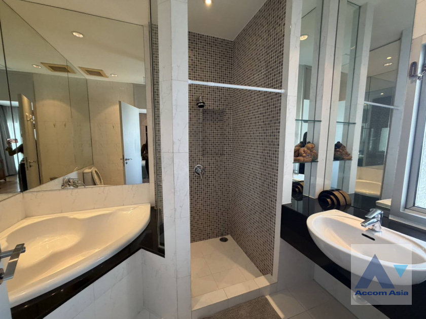 15  3 br Apartment For Rent in Ploenchit ,Bangkok BTS Ploenchit at Elegance and Traditional Luxury AA27866